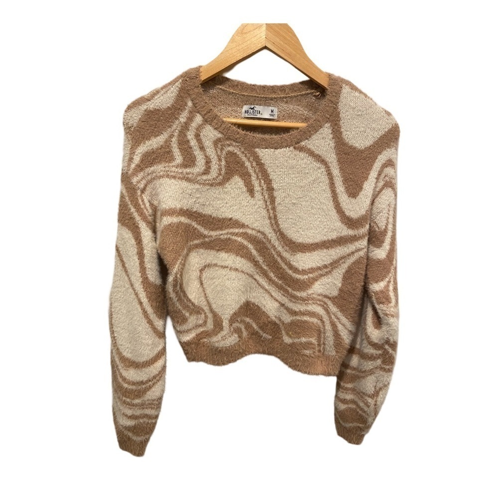 Hollister Long Sleeve Fuzzy Tan Cream Sweater NWOT Size M